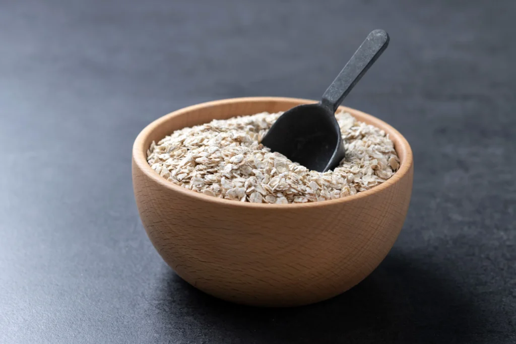 owl of oats, barley, and legumes as soluble fiber base for the best meal to clean arteries